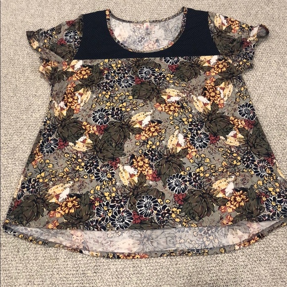 LuLaRoe Tops - Lularoe Classic T LuLaRoe Tops - Lularoe Classic T